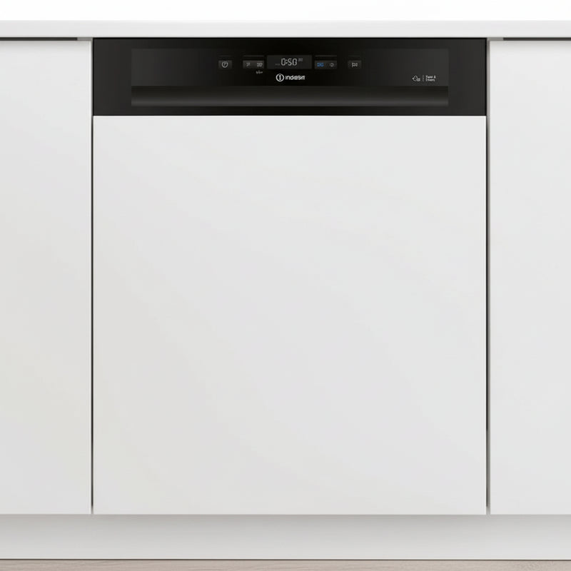 Lave-vaisselle encastrable semi-intégrable 14 couverts noir Indesit, Auto Door et Push&Go
