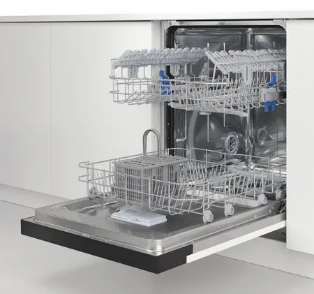 Lave-vaisselle encastrable INDESIT IN2PC14BN70B : Semi-intégrable 14 couverts noir, Auto Door, Push&Go et Multizone
