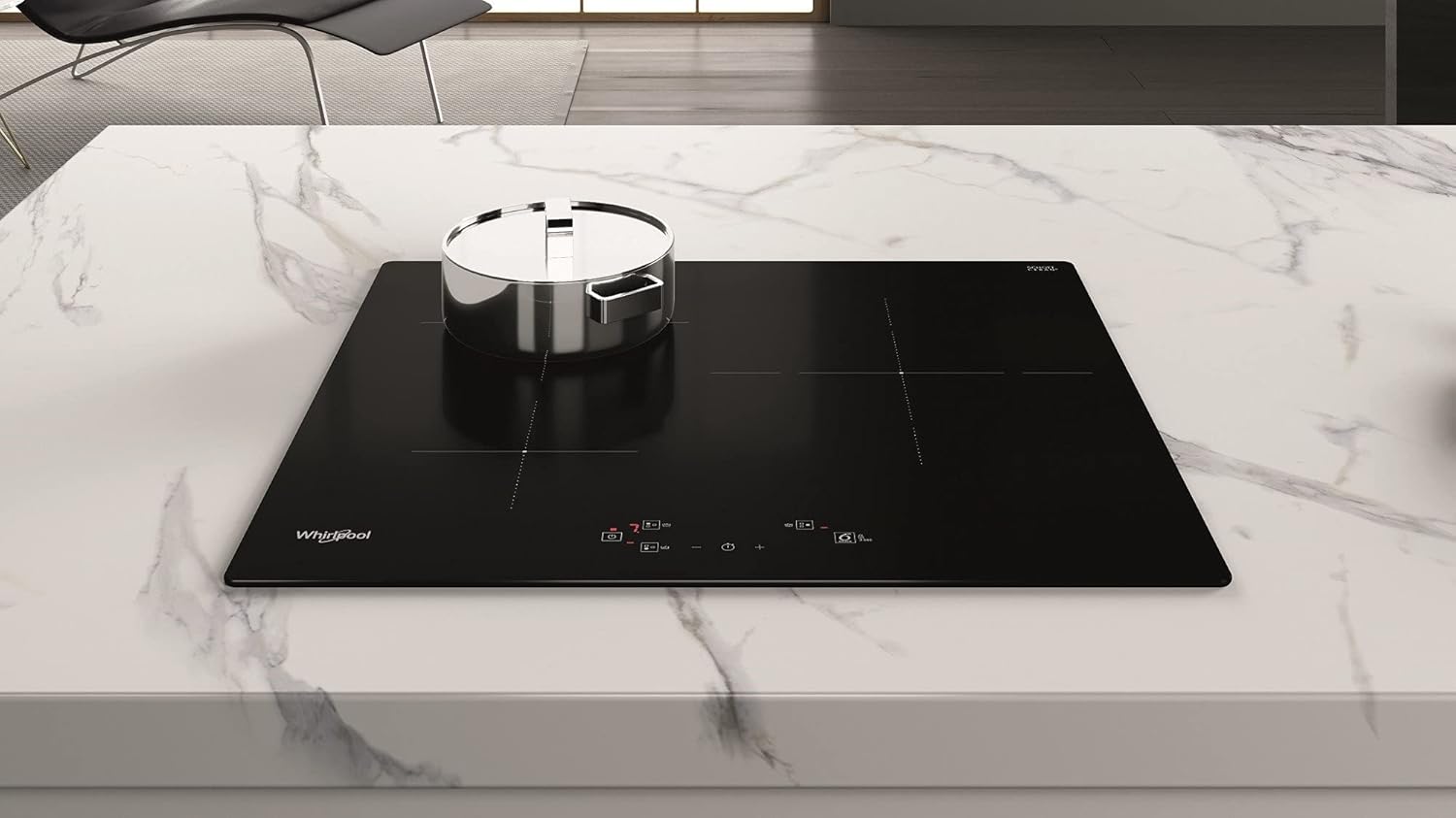 Plaque induction WHIRLPOOL WSQ9160NE : 3 foyers dont 1 double zone 28 cm, 6ème Sens et 3 boosters