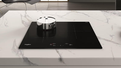 Plaque induction WHIRLPOOL WSQ9160NE : 3 foyers dont 1 double zone 28 cm, 6ème Sens et 3 boosters
