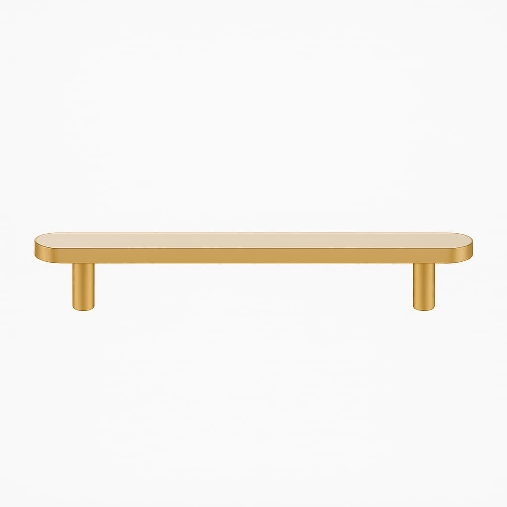 Poignée de cuisine 162mm en laiton doré mat et cuir beige, fabrication française sur mesure
