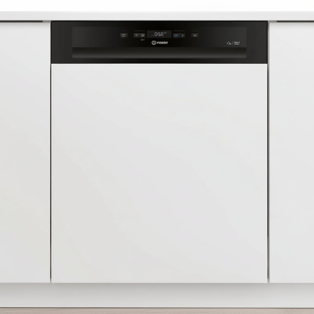 Lave-vaisselle encastrable semi-intégrable 14 couverts noir Indesit, Auto Door et Push&Go