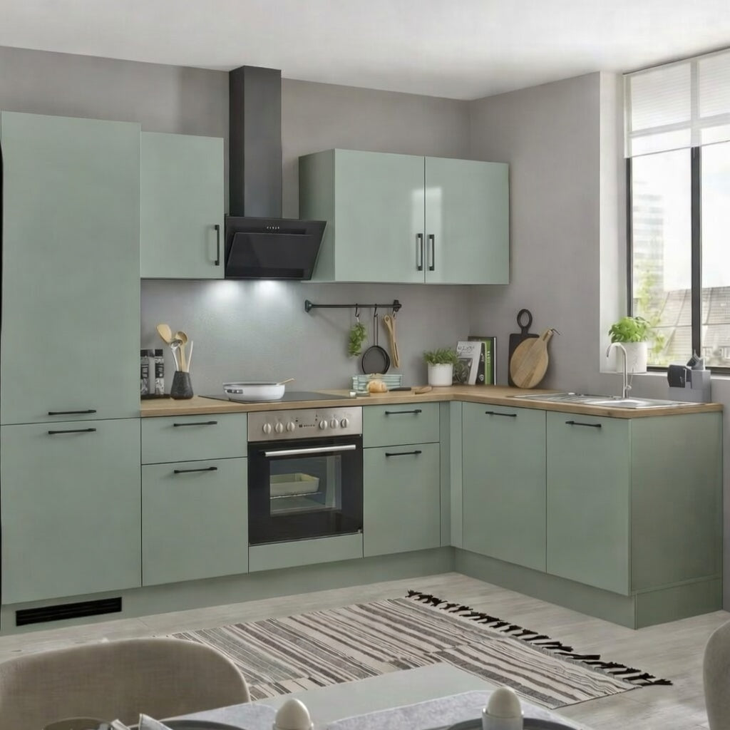Cuisine d'angle compacte mélaminé blanc avec placards en hauteur, style épuré sur mesure