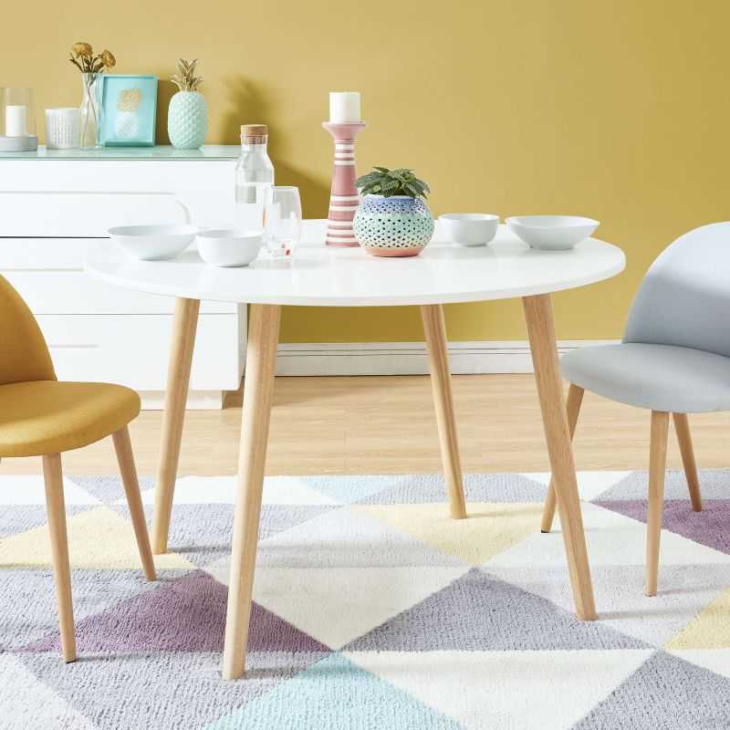 Table à manger ORATELLO blanc mat pieds en bois massif 120cm