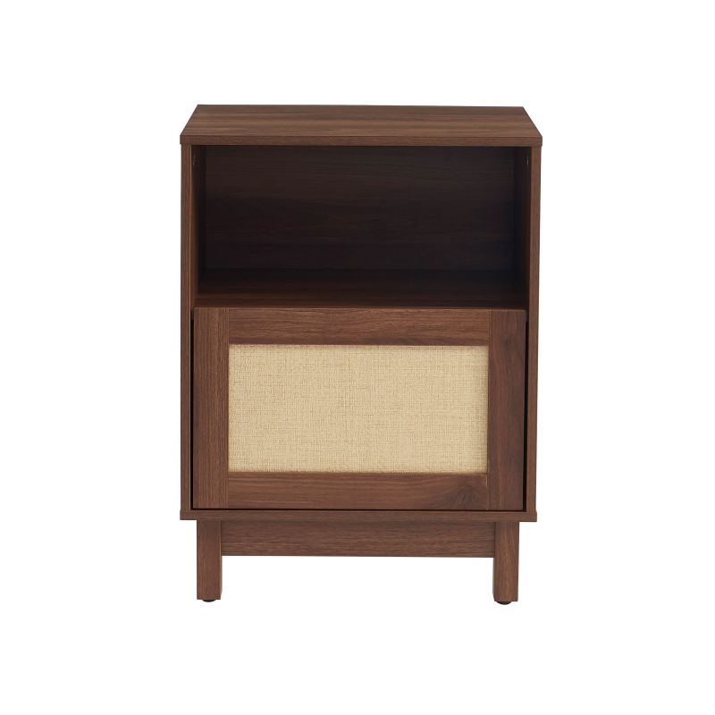 Table de chevet effet noyer et façade rotin, style bohème naturel pour chambre tendance