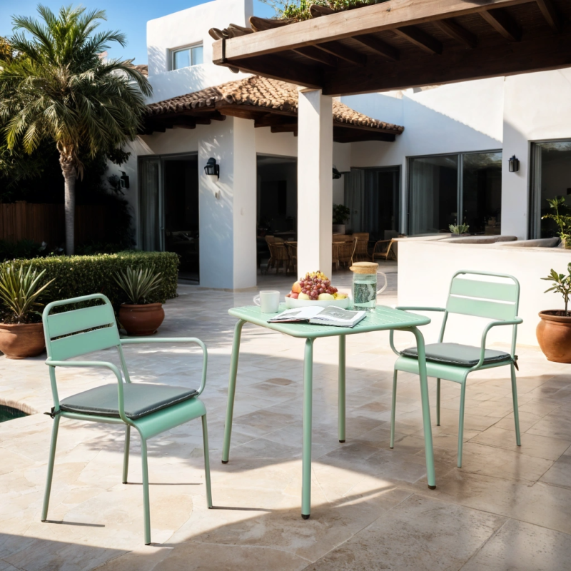 Table de jardin PANTONE carré en acier vert menthe 70 cm